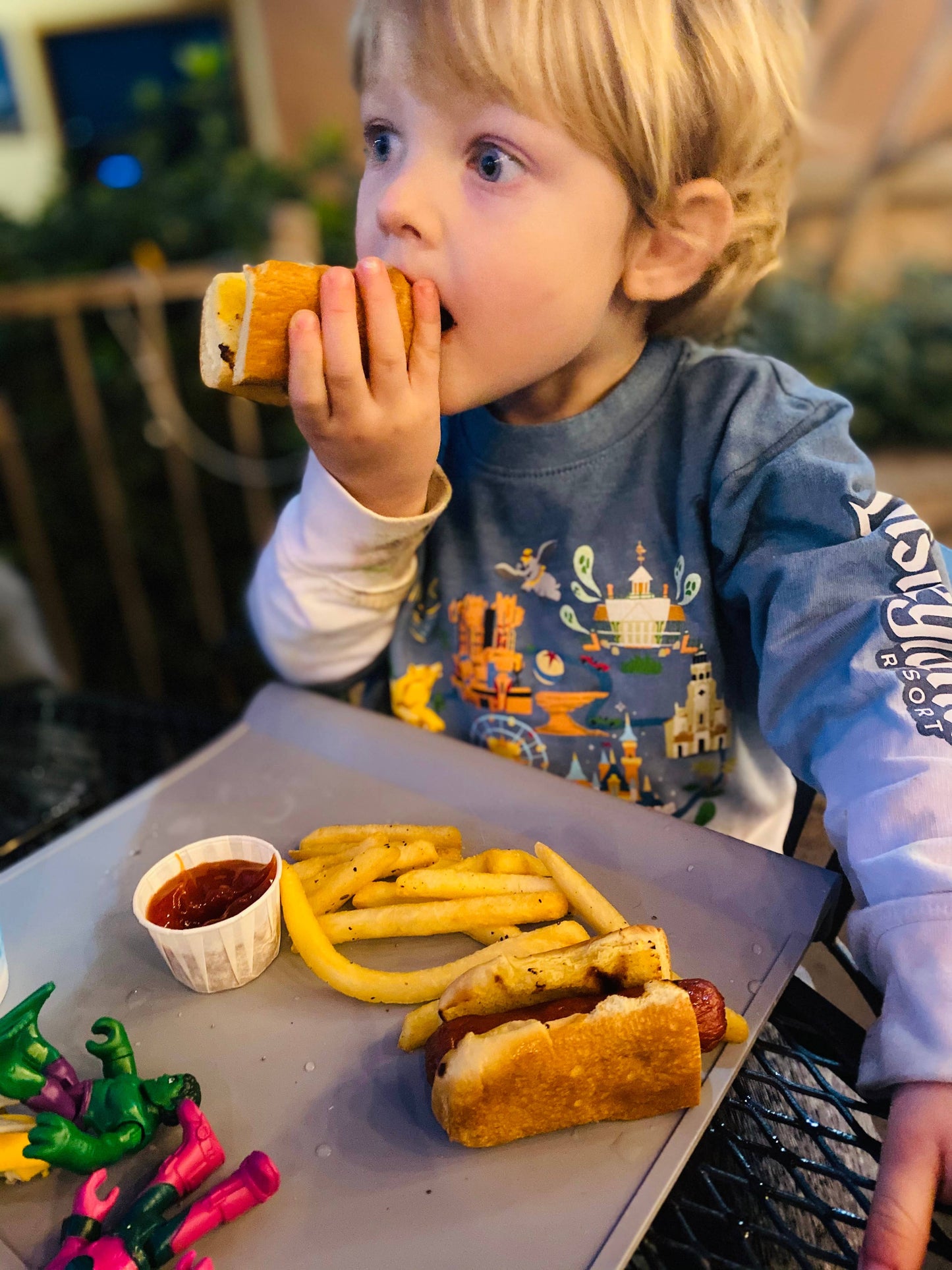 The Table Tyke Baby - placemat with SUCTIONS