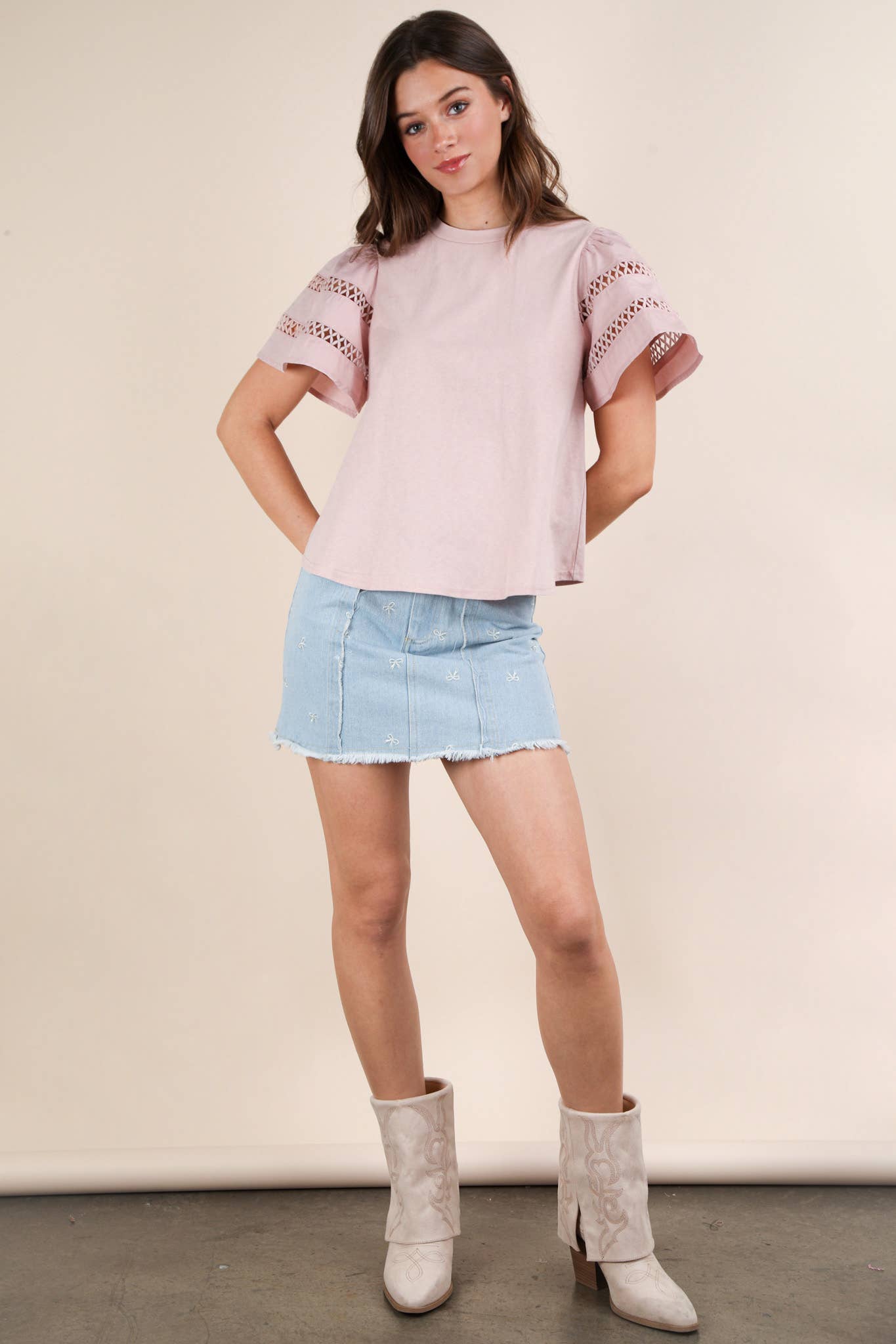 NT11953-Lace Trim Sleeve Solid Knit Top