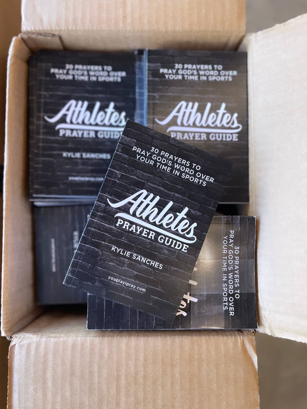 Athletes Prayer Guide Book (6) | Christian Devotional 