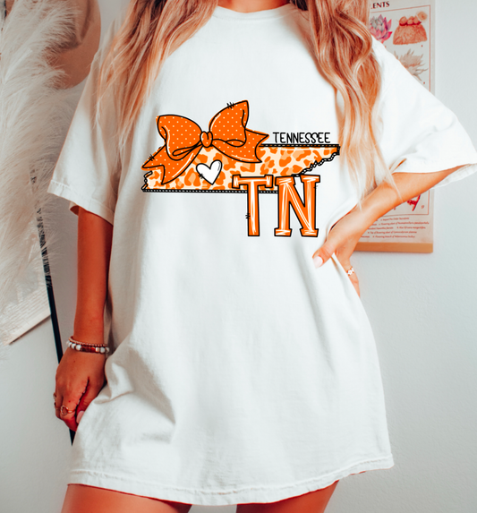 Leopard Doodle Tennessee State Graphic Tee | Tennessee